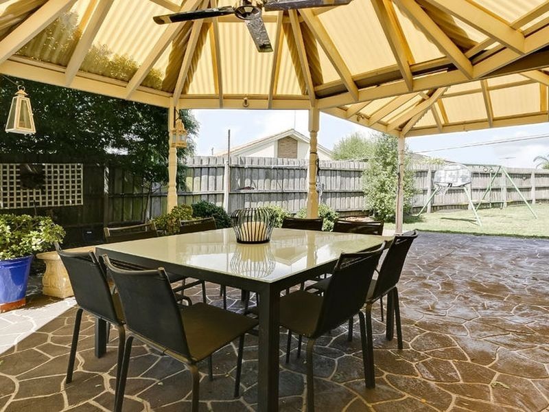 89 Waradgery Drive, Rowville VIC 3178