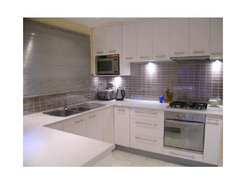 4 Hollyview Court, Rowville VIC 3178