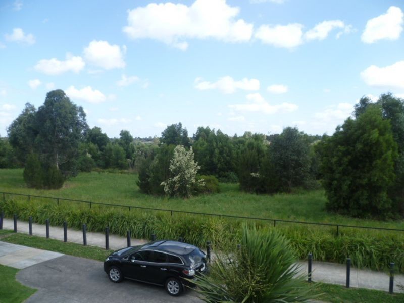 19 Monbulk Crescent, Rowville VIC 3178