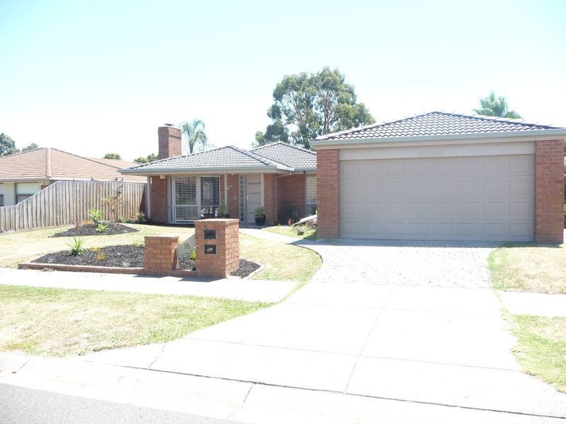 15 St John Place, Rowville VIC 3178