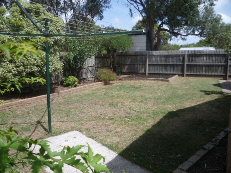 10 Bexsarm Crescent, Rowville VIC 3178
