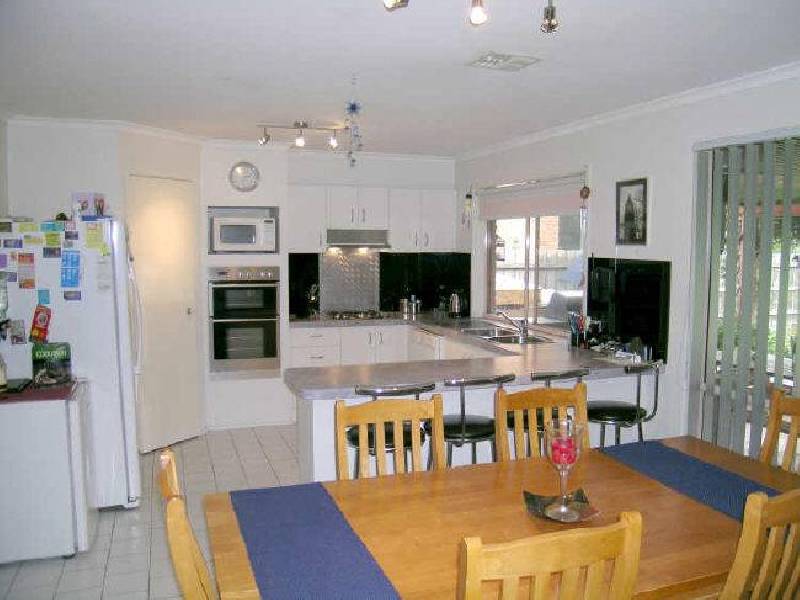 9 Turnberry Court, Rowville VIC 3178