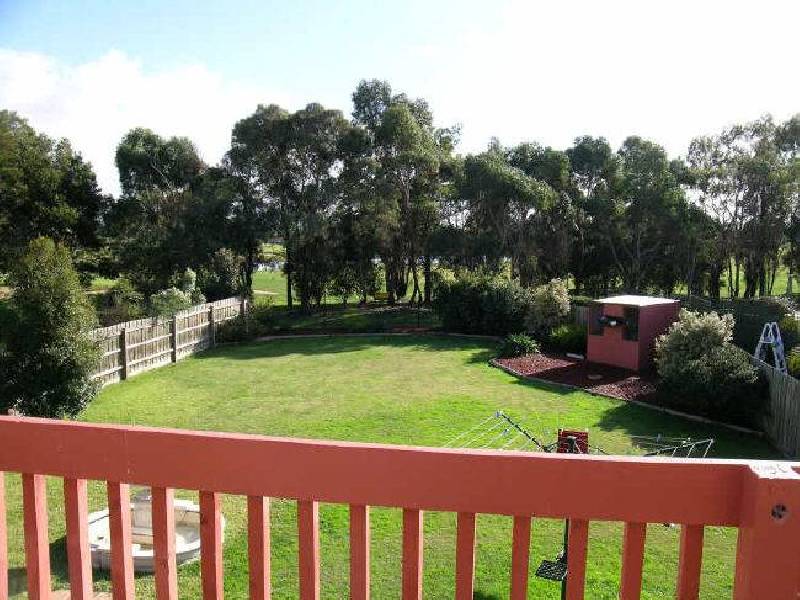 9 Turnberry Court, Rowville VIC 3178