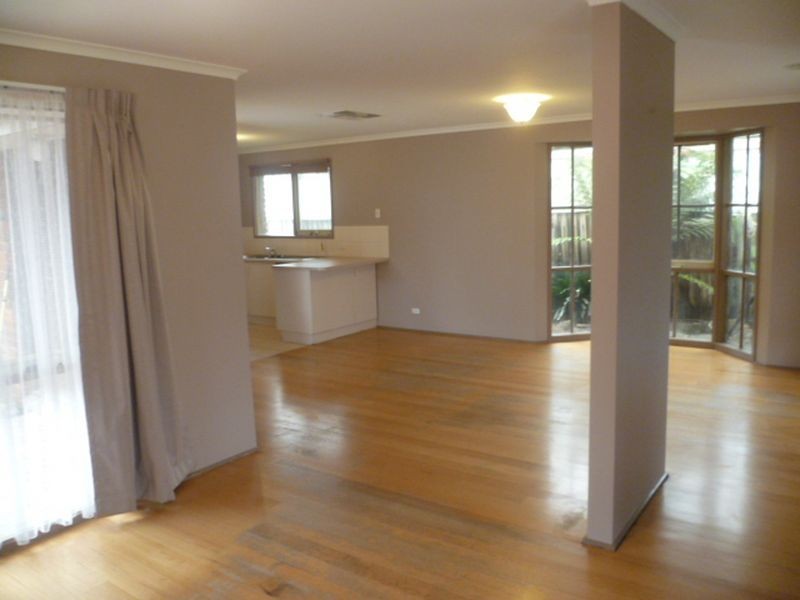 17 Meadowview Court, Ferntree Gully VIC 3156