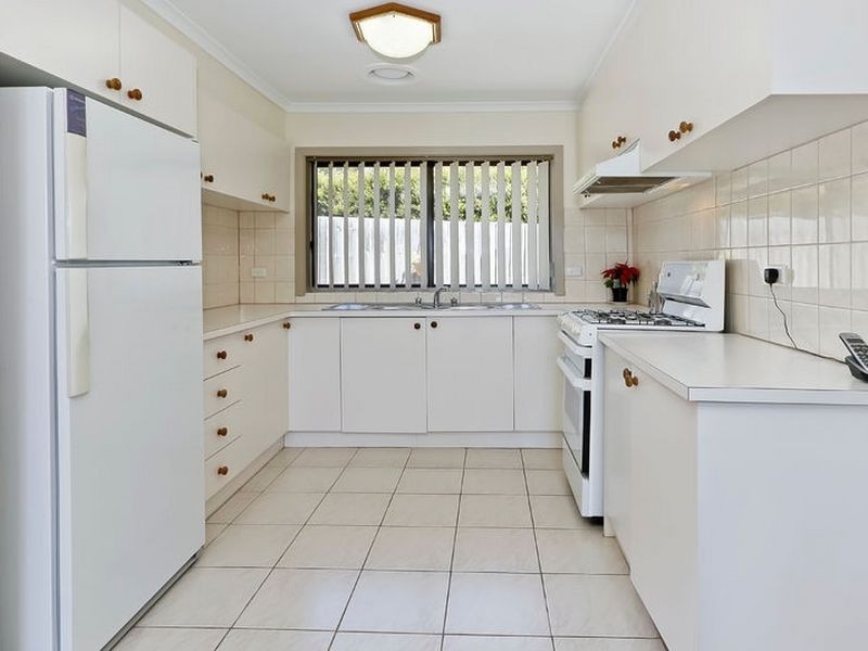 12 Eildon Parade, Rowville VIC 3178