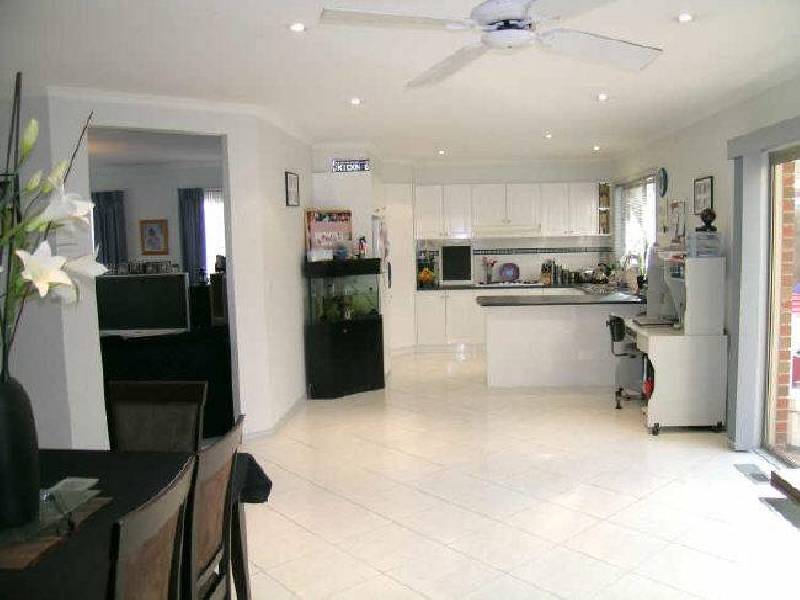 5 Clauscen Drive, Rowville VIC 3178