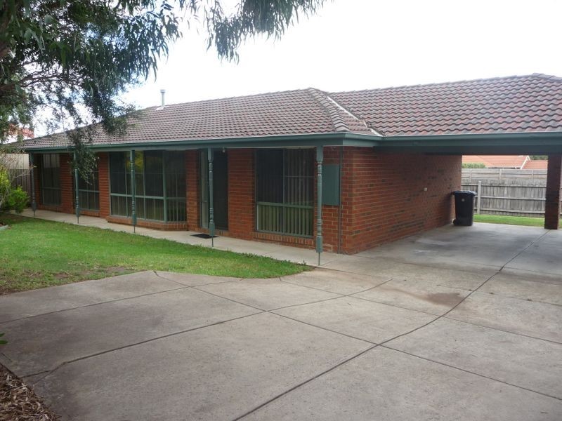 2/28A Drummond Crescent, Rowville VIC 3178