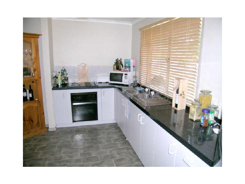 131 Waradgery Drive, Rowville VIC 3178