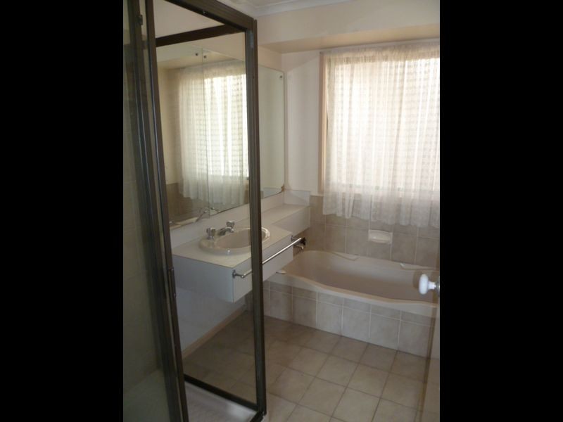 36 Goulburn Drive, Rowville VIC 3178