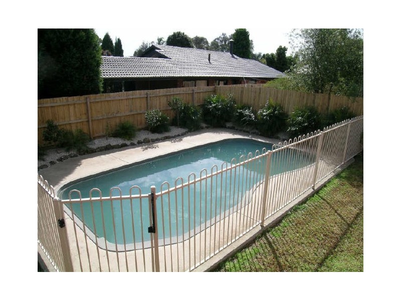 7 Colorado Crescent, Rowville VIC 3178