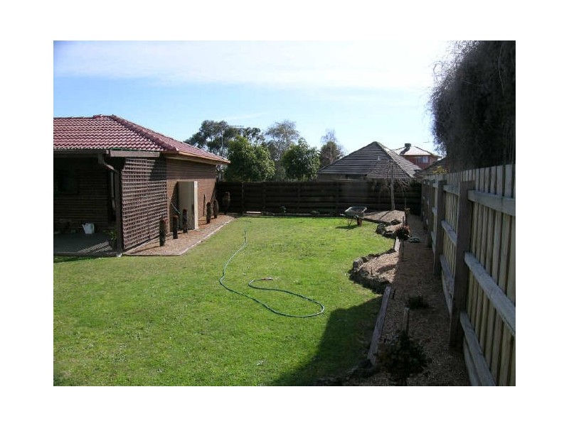 11 Gill Court, Rowville VIC 3178