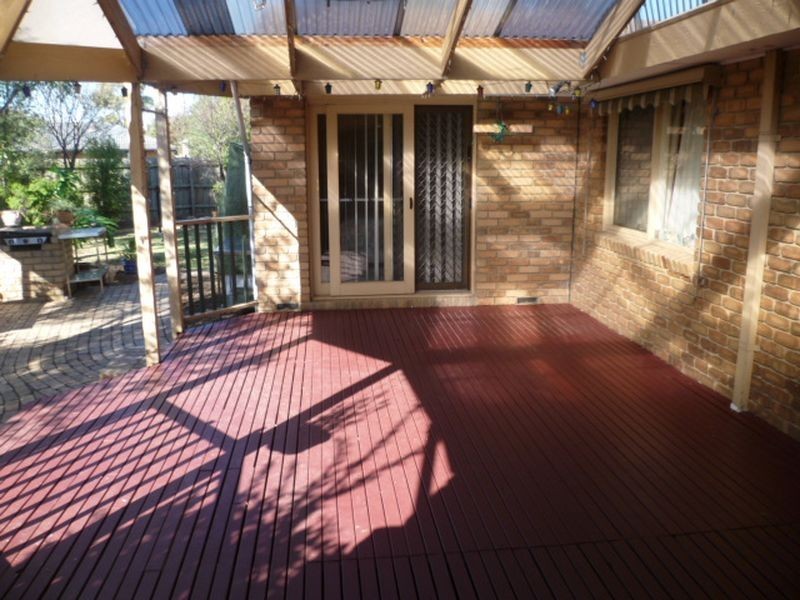 4 Eyre Close, Rowville VIC 3178