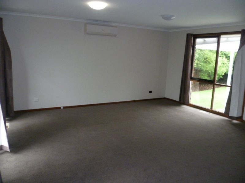 2 Wartook Way, Rowville VIC 3178