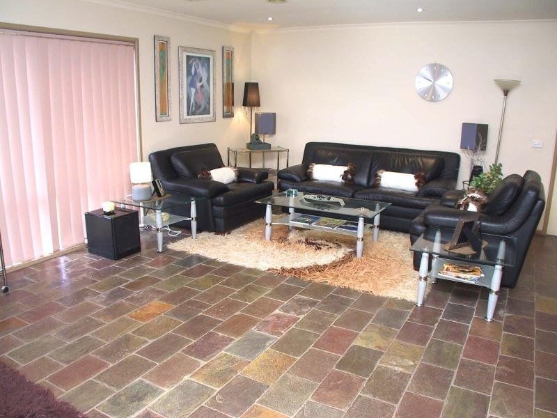 2 Merion Court, Rowville VIC 3178