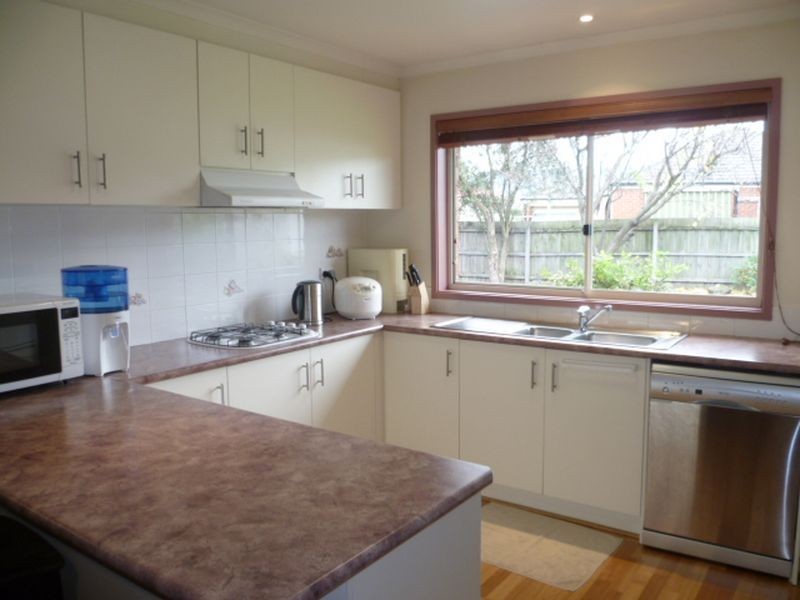 6 Kilcunda Drive, Rowville VIC 3178