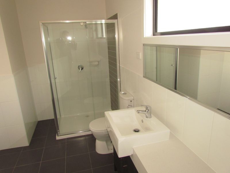 3/5 Lakeview Avenue, Rowville VIC 3178