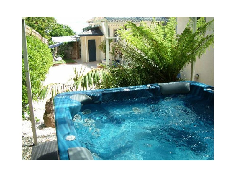 2 Eliana Court, Rowville VIC 3178