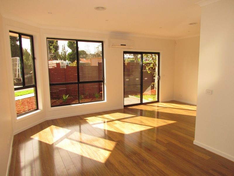 1/5 Lakeview Avenue, Rowville VIC 3178