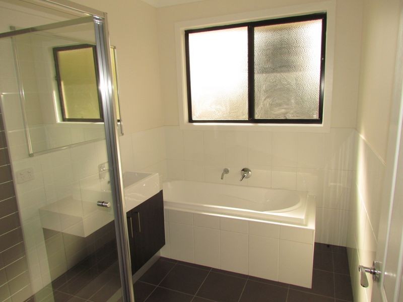 1/5 Lakeview Avenue, Rowville VIC 3178