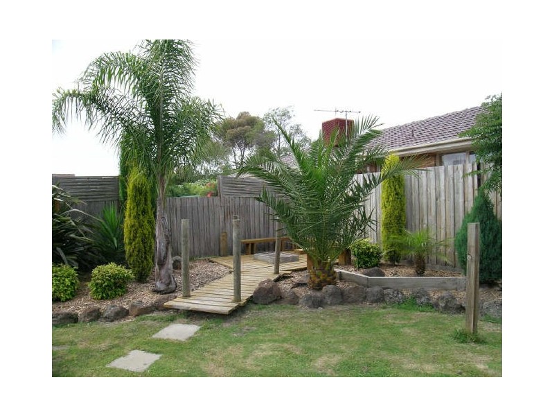 1 Cowin Close, Rowville VIC 3178