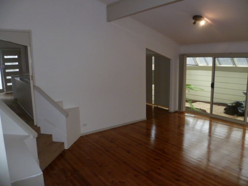 8 Ontario Place, Rowville VIC 3178