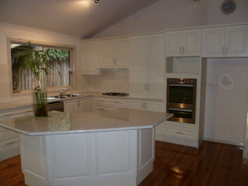 8 Ontario Place, Rowville VIC 3178