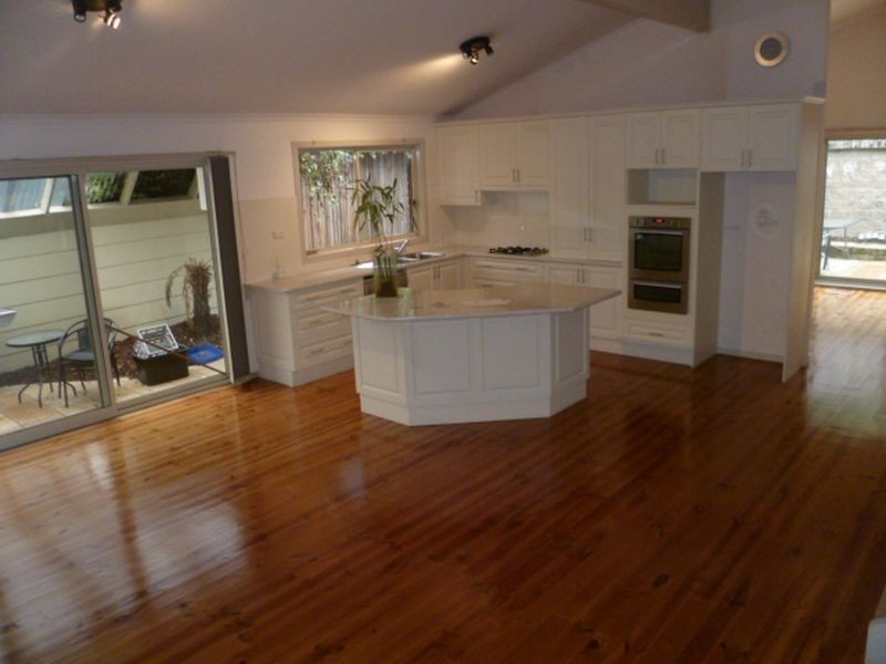 8 Ontario Place, Rowville VIC 3178