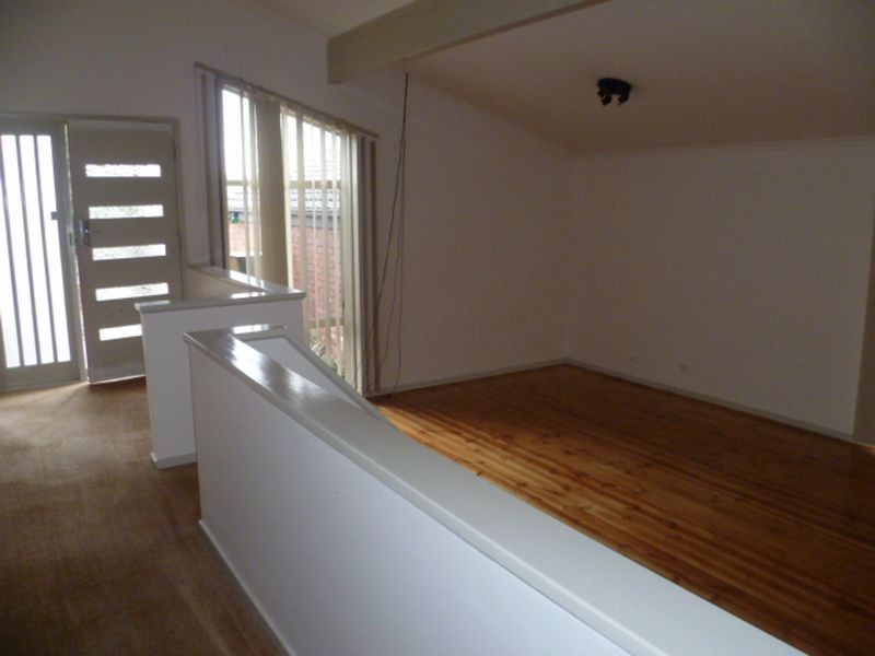 8 Ontario Place, Rowville VIC 3178