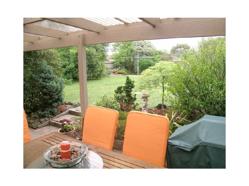 13 Homewood Close, Ferntree Gully VIC 3156