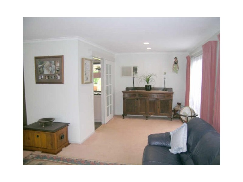 13 Homewood Close, Ferntree Gully VIC 3156