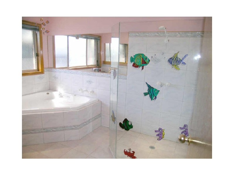 6 Liberty Avenue, Rowville VIC 3178