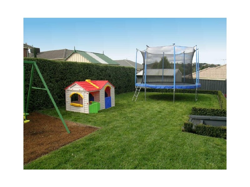 235 Karoo Road, Rowville VIC 3178