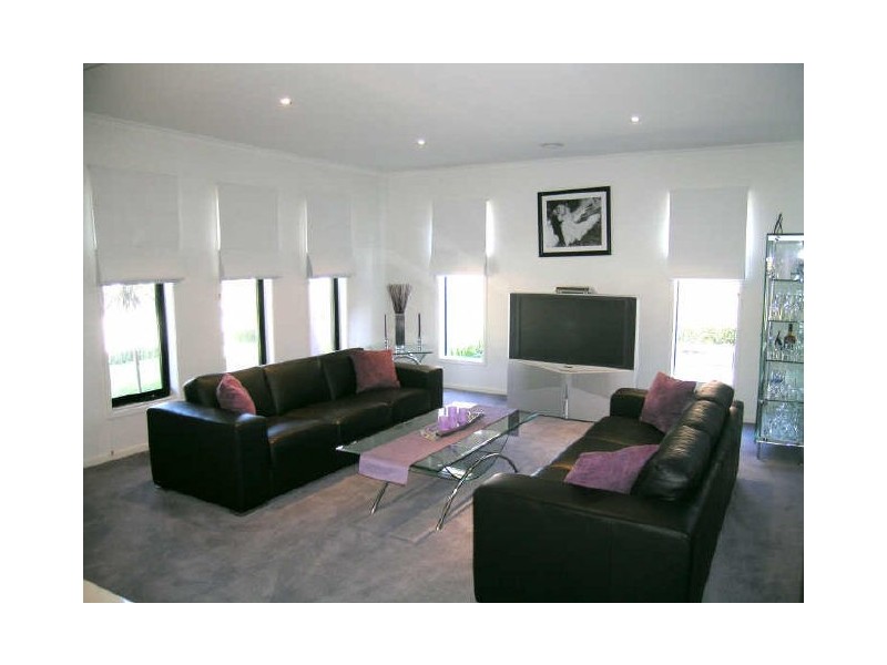 235 Karoo Road, Rowville VIC 3178