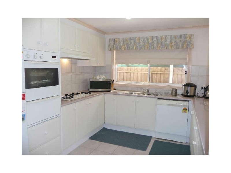 6 Farview Drive, Rowville VIC 3178