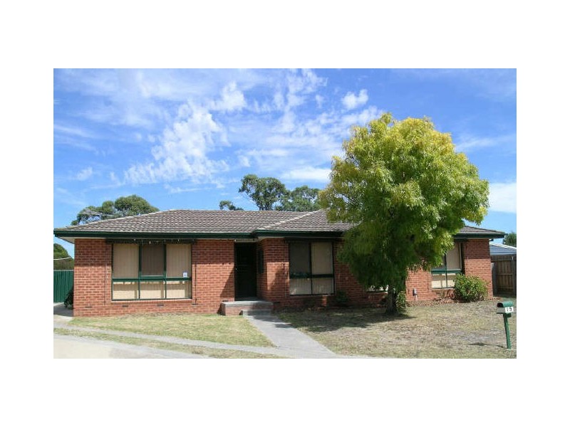 15 Hunter Court, Cranbourne North VIC 3977