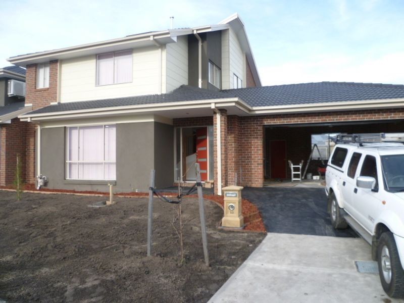 13 St Vincents Place, Berwick VIC 3806