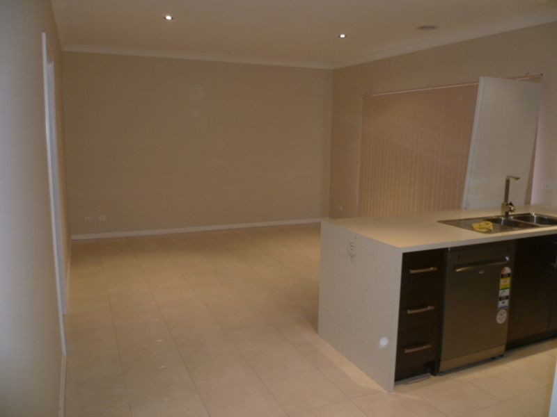 13 St Vincents Place, Berwick VIC 3806