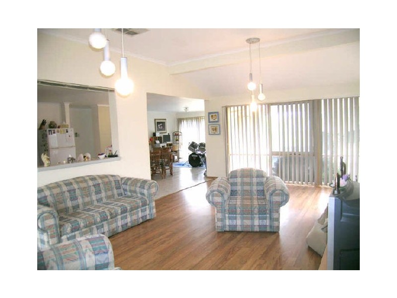 27 Fernlea Avenue, Rowville VIC 3178