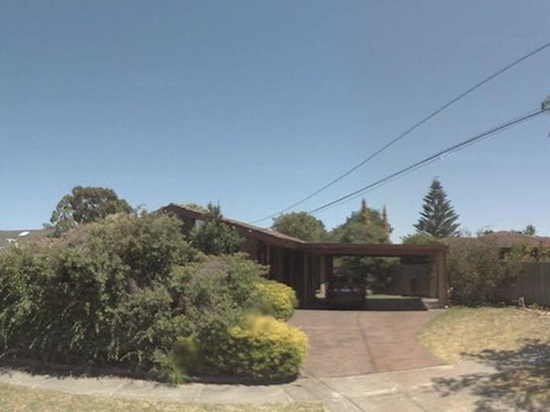 24 Fernvale Crescent, Wheelers Hill VIC 3150