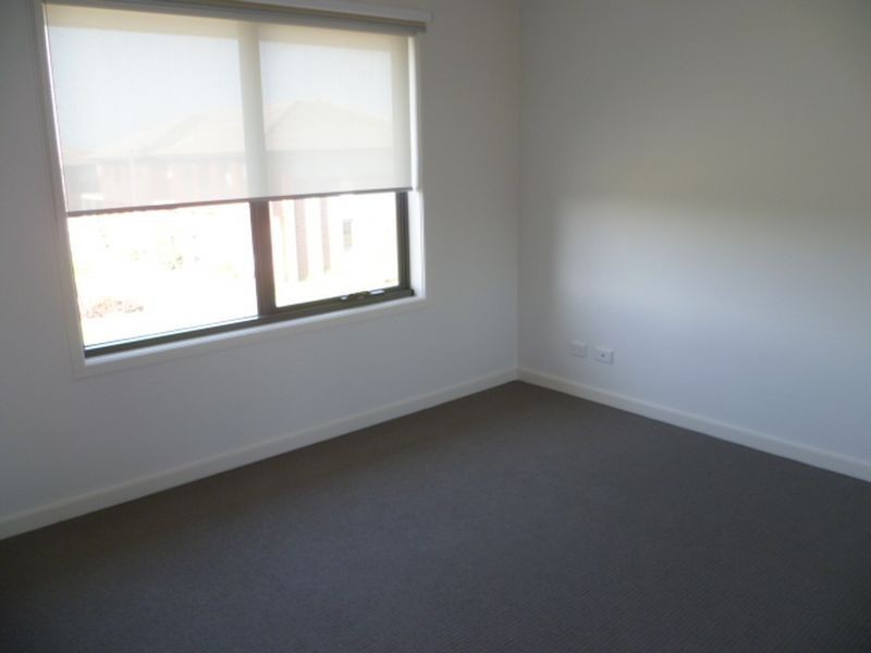 16 St James Park Drive, Mulgrave VIC 3170