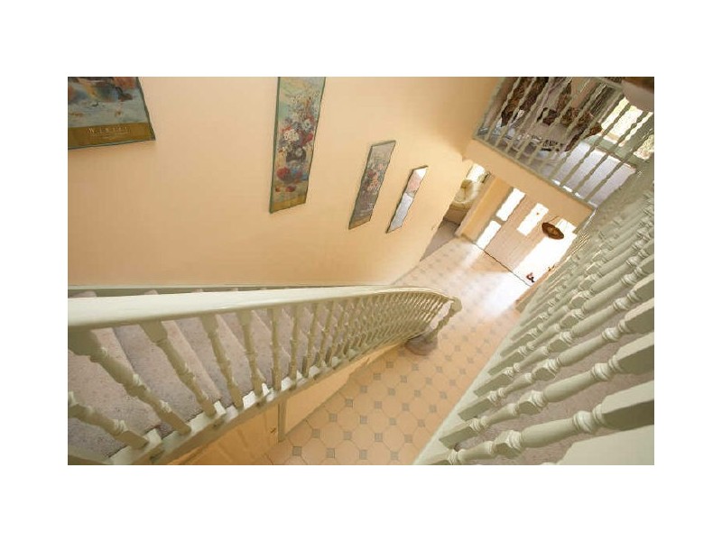 18 Dandelion Drive, Rowville VIC 3178