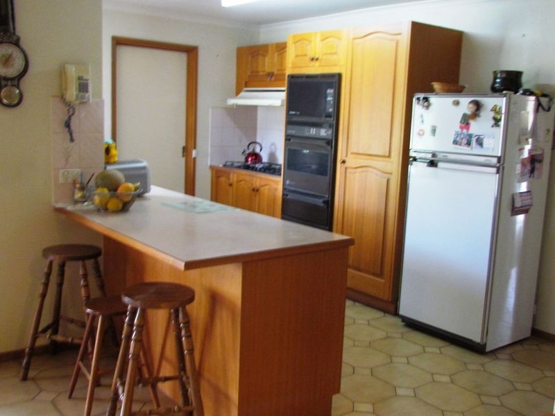 44 Cromwell Drive, Rowville VIC 3178