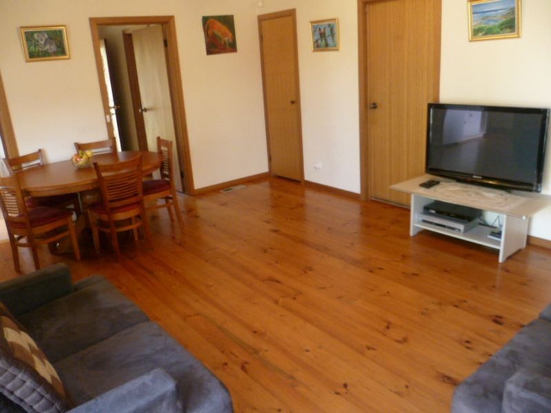 10 Loddon Close, Rowville VIC 3178