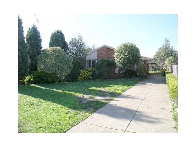 9 Settlers Court, Rowville VIC 3178