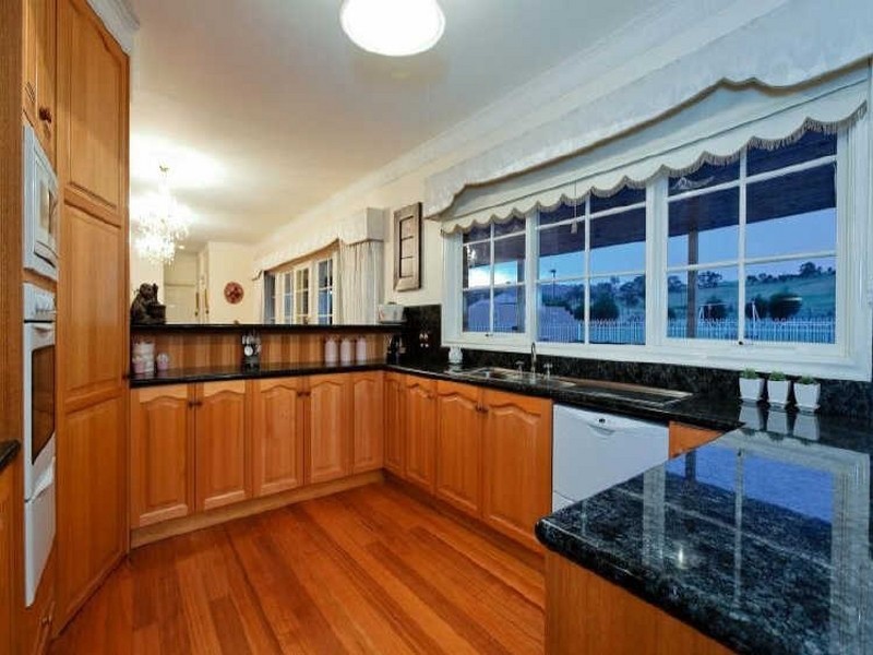 125 Grange Drive, Lysterfield VIC 3156