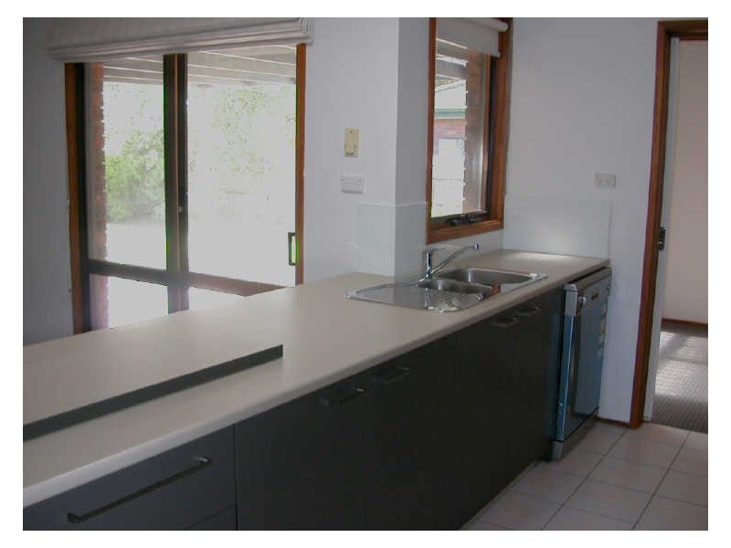 94 Willow Avenue, Rowville VIC 3178