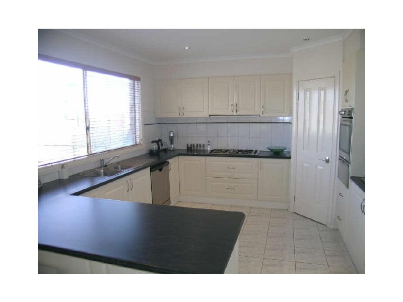 12 Glenview Place, Lysterfield VIC 3156