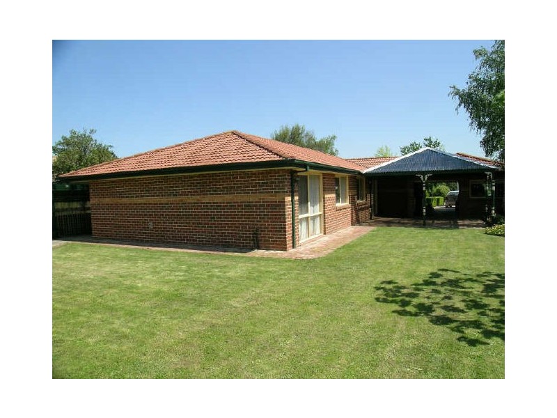5 Armstrong Drive, Rowville VIC 3178