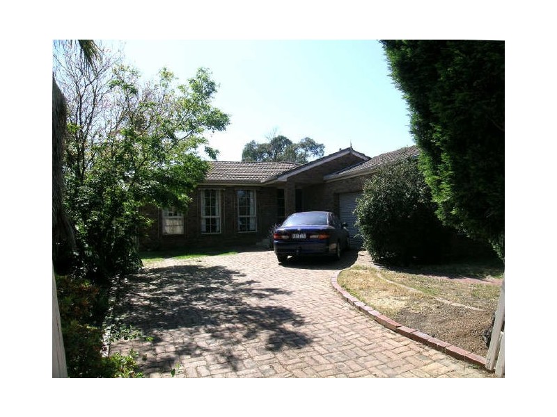 35 Taupo Crescent, Rowville VIC 3178