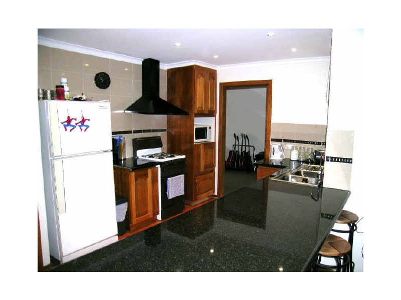 35 Taupo Crescent, Rowville VIC 3178